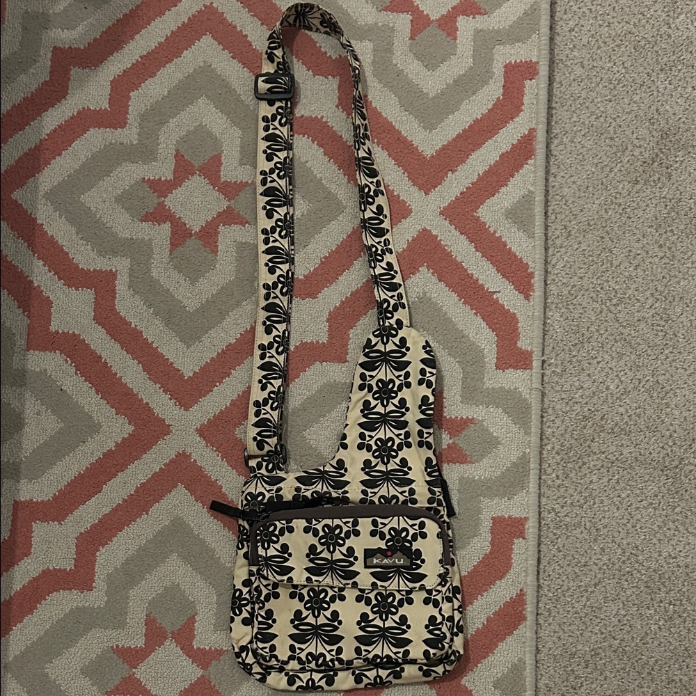 Kavu Tan and Black Floral Crossbody Bag - Picture 2 of 4